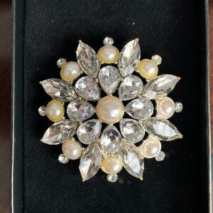 Avon 2012 Collectible Snowflake Pin